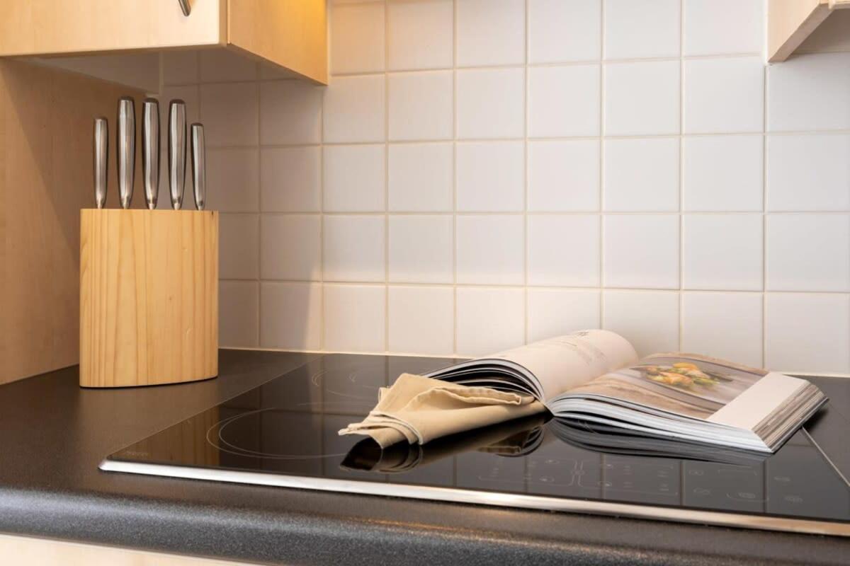 Apartament 'Blue Sea' - Studio In Ostend With Private Parking Zewnętrze zdjęcie